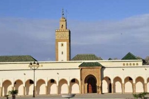 Moschee beim Palast : Rabat ist die Hauptstadt des Königreiches Marokko. Die Moschee El-Fahs befindet sich auf dem Gelände des Königspalastes, aufgenommen am 05.11.2008