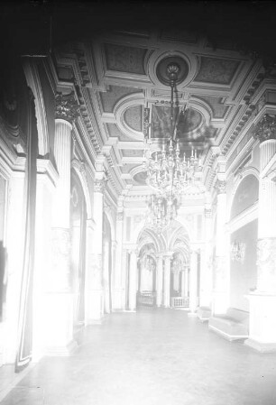 Dresden-Altstadt. Opernhaus (1871-1878; G. Semper, M. Semper), Foyer