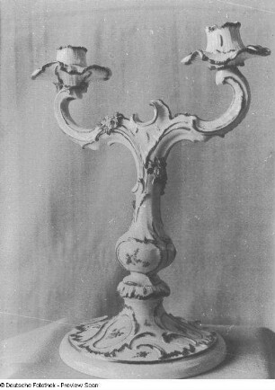 Rokoko-Leuchter : Rokoko-Leuchter. Meißner Porzellan, Mitte 18. Jahrhundert. Dresden, Kunstgewerbemuseum