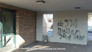 #931 | Bullen sind unleserlich