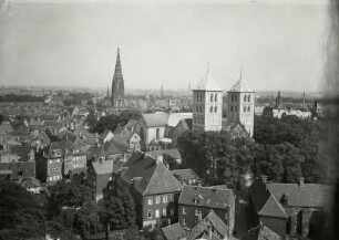 Münster, Stadtansicht : Münster. Stadtansicht mit Dom und Stadt- und Marktpfarrkirche St. Lamberti von Nordwesten