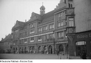 Blick vom Marktplatz auf das Rathaus von Torgau