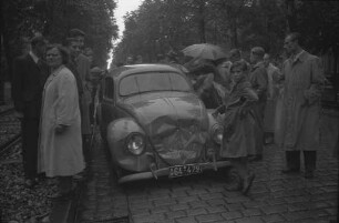 Auffahrunfall auf der Kaiserallee bei der Röntgenstraße.
