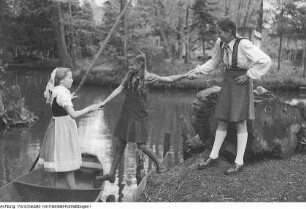 Spreewald, Kulturgruppe Lübben, Lübbenau-Lehde, April 1952