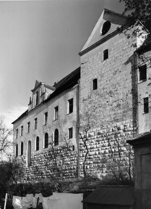Gebäude (wohl einer Burgaanlage), vermutlich in Sulz am Neckar oder in Vohburg an der Donau