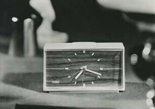 Synchronwecker-Uhr "Helsinki" der ESGE GmbH