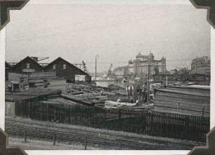 Fa. H. Fuchs Söhne, Holzhandlung im Rheinhafen. Fabrikgelände