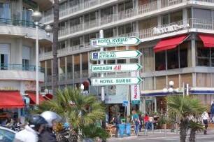 Nizza - Strandpromenade : An der Promenade des Anglais in Nizza. 2006
