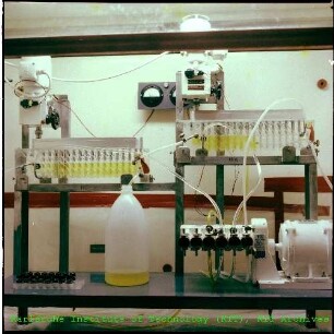 Mischabsetzer (Mixer-Settler) im Institut für Heiße Chemie (IHCh)
