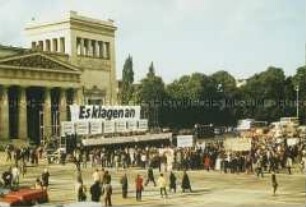 Kundgebung gegen die Strauß-Politik und zur Aufklärung des Attentates auf dem Oktoberfest 1980 in München
