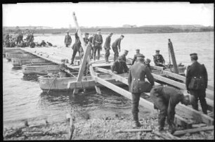 Kriegsmäßiger Brückenschlag
