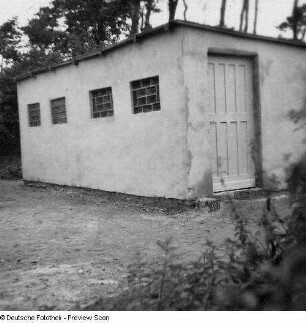 Transformatorenhaus, aufgenommen in der DDR