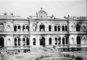 Hancesti: Zerschossenes und verbranntes Schloss, Manuc Bey