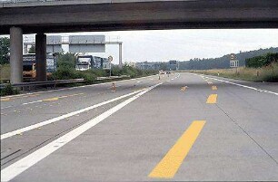Ausfahrt aus Nebenfahrbahn Ost (Basel Richtung Karlsruhe) zu Hauptfahrbahn Ost (Basel Richtung Karlsruhe)