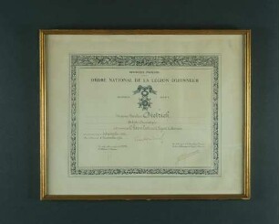 Urkunde Ordre national de la légion d'honneur: Chevalier, 1950 (Archivtitel)