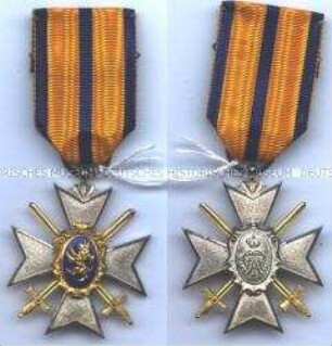 Fürstlich Schwarzburgisches Ehrenkreuz, Ehrenkreuz 3. Klasse mit Schwertern