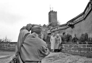 175. Jahrestag des Wartburgfestes der deutschen Burschenschaften, gefeiert auf der Wartburg. Die Wartburg ist eine Burg in Thüringen, über der Stadt Eisenach am nordwestlichen Ende des Thüringer Waldes
