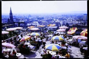 Freiburg: Schlossbergrestaurant Dattler, Terrasse mit Münsterblick