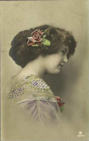 [Mädchen mit Rose im Haar]