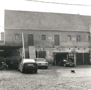 Markkleeberg, Lauersche Straße 15/Ecke Auerbachs Hof. Vierseithof. Stallgebäude (bezeichnet 1882). Hoffront
