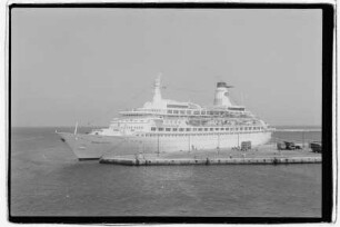 Pacific Princess (1971), P & O European Ferries, Großbritannien