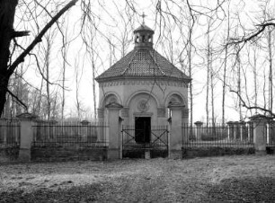 Friedhofskapelle für die Familie Thun-Hohenstein