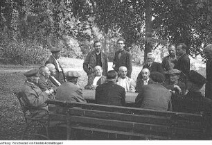 Lunzenau (Kreis Mittweida), Marktplatz - Rentner an der Zwickauer Mulde - Schwimmbad - Sanatorium, August 1951 - September 1956
