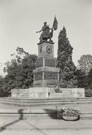 Platz der Einheit