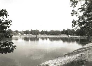 Großenhain. Blick von der Brücke nach Nordost zum Strandbad