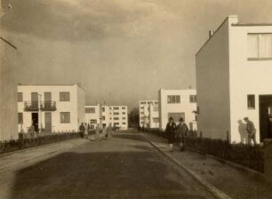 Eröffnung der Dammerstocksiedlung. Durchgangsstraße