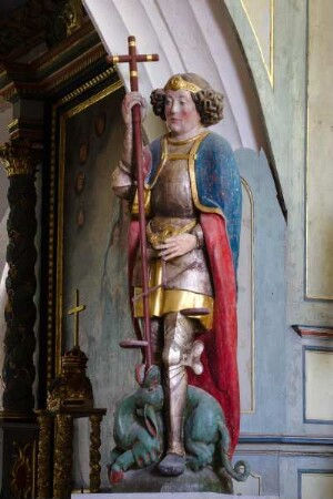 Frankreich. Bretagne. Finistere. Saint Tugen. Chapelle Saint Tugen. 16 bis 17 Jahrhundert. Innen. Statue des Saint Michel