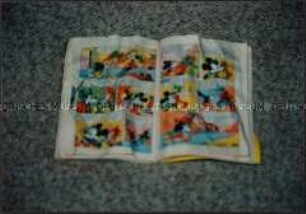 Aufgeschlagenes Comicheft (Sonderthema: Langeweile)
