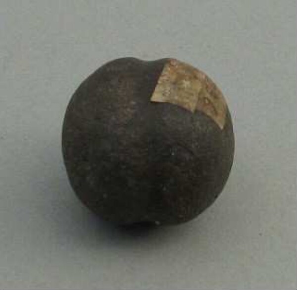 Stone bola