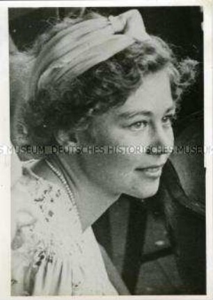 Friederike von Hannover, Verlobte des griechischen Kronprinzen Paul