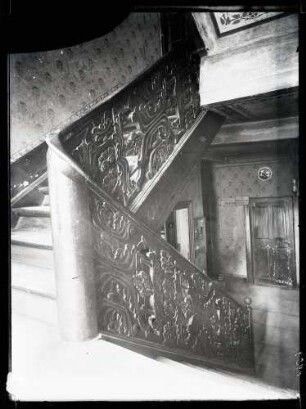 Geschnitztes Treppengeländer