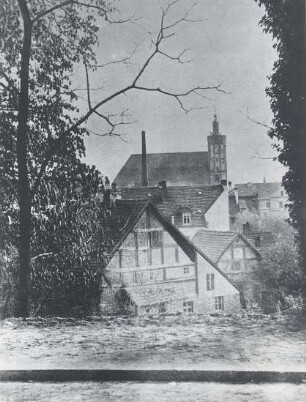 Stadtbild in Guben : Bauwesen - Kirchen. Ort: Gubin / Guben. Fachwerkhäuser und Kirche.