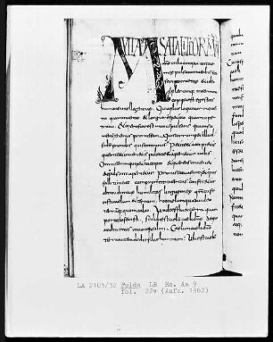 Augustinus, Ambrosius, Faustus Reensis, Pseudo Gregorius Illiberitanus — Initiale M, Folio 22 verso