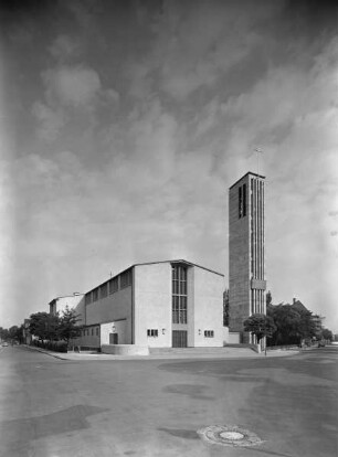 Katholische Pfarrkirche Sankt Josef
