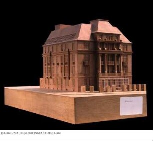 Filmmuseum - Modell des Gesamtgebäudes (Ausgeführte Dachversion)