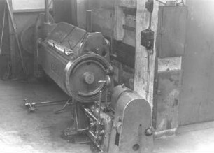 [Bild 16] Maschine unbekannter Verwendung : Heidenau (Kreis Pirna), Rudolf-Breitscheid-Straße 29. VEB Elbtalwerk Heidenau. Maschine unbekannter Verwendung
