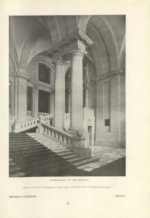 Reichstagsgebäude. Treppenhaus an der Ostfront. Berlin