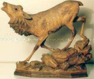 Holzskulptur "Hirsch"