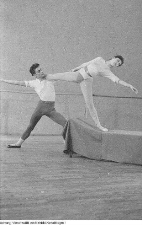 Dresden, Palucca Schule Dresden, Tanztraining mit Gret Palucca, 1958