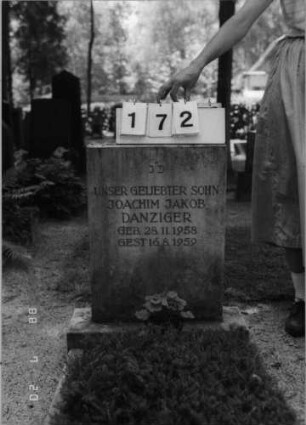 Grabstein 172