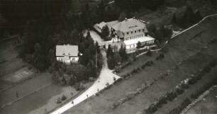 Zinnwald-Georgenfeld (Altenberg-Zinnwald-Georgenfeld). Lugsteinhof. Luftbild-Schrägaufnahme von Südost