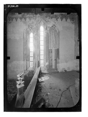 Rühn. Ehem. Zisterzienser-Nonnenkloster. Klosterkirche (M. 13. Jh.). Dreifenstergruppe