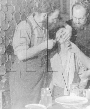 Wordie-Bucht : Zahnextraktion (Arthur Baumann, Helmut Reyer, Dr. Wilhelm Dege)