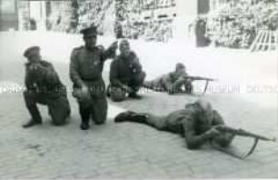 Soldaten der Roten Armee bei einer Übung?