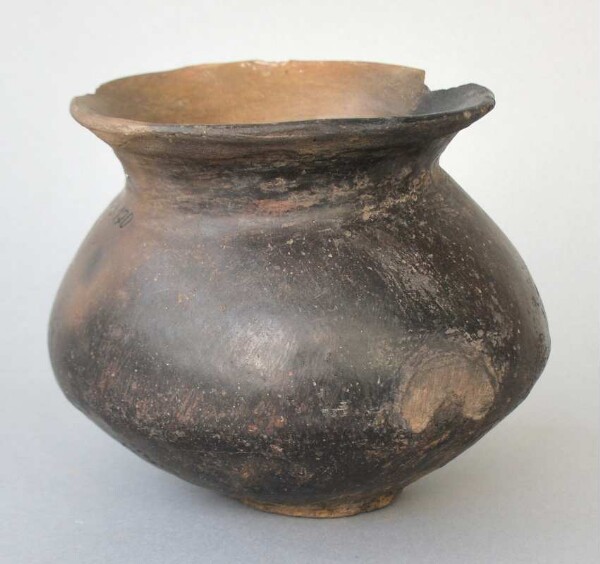 Clay vessel