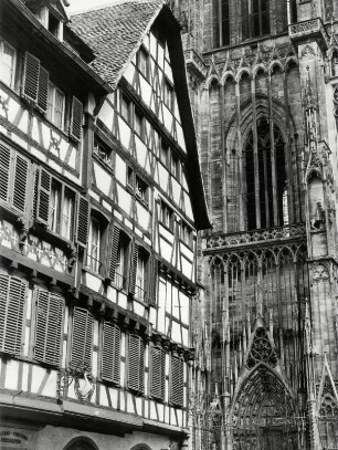 Altes Fachwerkhaus direkt neben dem Straßburger Münster